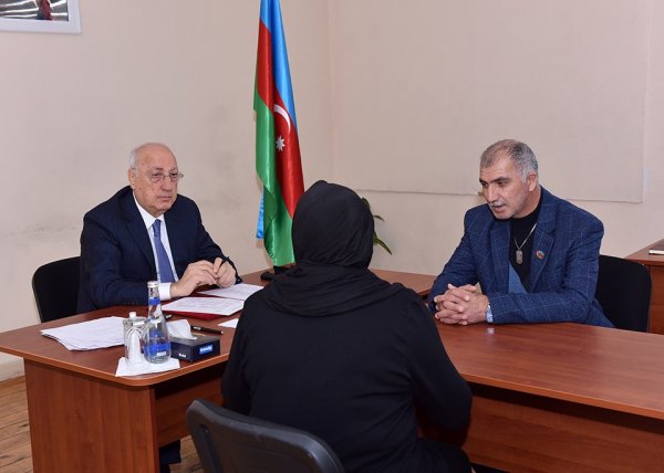 Zakir Fərəcov növbəti səyyar qəbul keçirdi - FOTOLAR