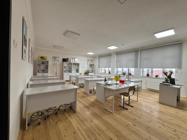 Abşeron məktəblərində sıxlıq azalır - 6 təhsil müəssisəsi istifadəyə verilib (FOTOLAR)