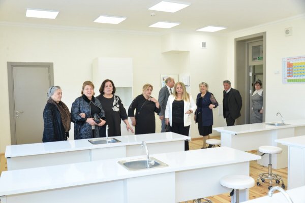 Veteran müəllimlərlə unudulmaz görüş... -FOTOLAR