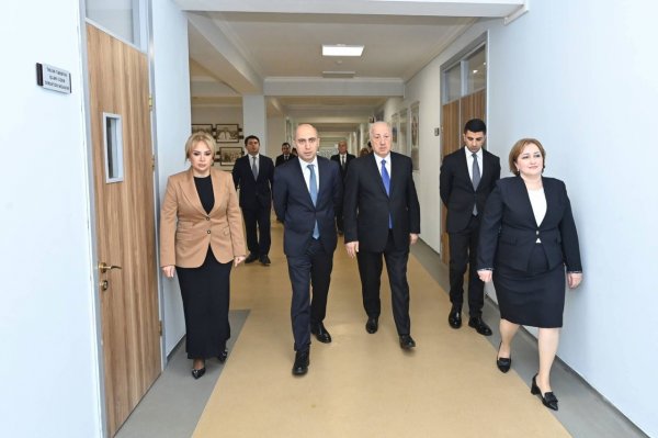Elm və təhsil naziri Sumqayıtdakı 1 nömrəli tam orta məktəbdə - FOTOLAR