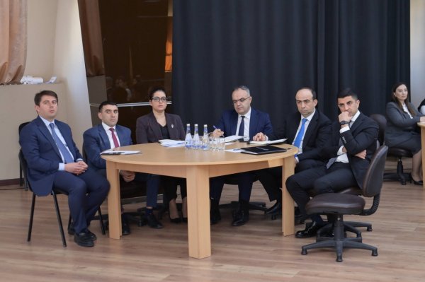 Nazir yeni təyin olunmuş məktəb direktorları ilə görüşdü - FOTOLAR