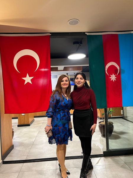 İzmirdə 8 Mart münasibətilə Azərbaycan–Türkiyə qadın həmrəyliyi tədbiri keçirilib 