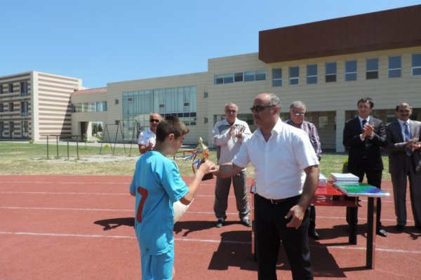 Sumqayıtlı yeniyetmələr futbol üzrə respublika birincisi oldu - VİDEO