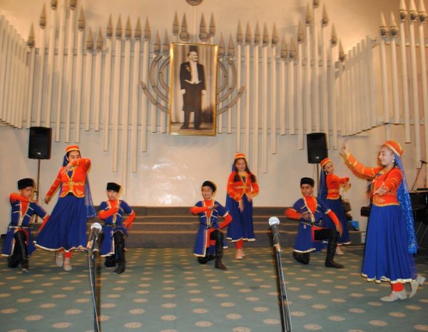 Sumqayıtda Respublika gününə həsr olunmuş konsert keçirilib -FOTOLAR Sumqayıtda Respublika gününə həsr olunmuş konsert keçirilib -FOTOLAR