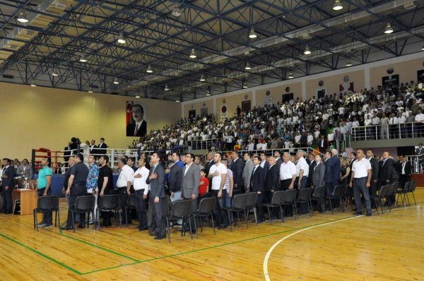 Sumqayıtda ilk dəfə: peşəkarlar arasında reytinq və kəmər döyüşləri keçirilib - FOTOLAR