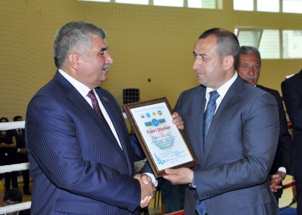 Sumqayıtda ilk dəfə: peşəkarlar arasında reytinq və kəmər döyüşləri keçirilib - FOTOLAR