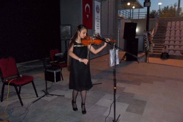 İzmirdə möhtəşəm Cümhuriyyət şənliyi - FOTOLAR