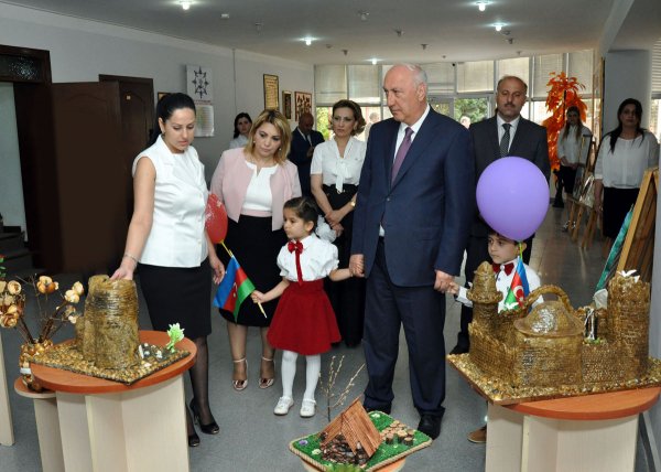 Sumqayıtın İcra başçısı uşaqları sevindirdi – FOTOLAR