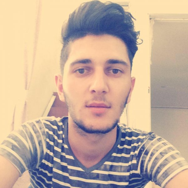 Sumqayıtda intihar edən tələbənin FOTOLARI