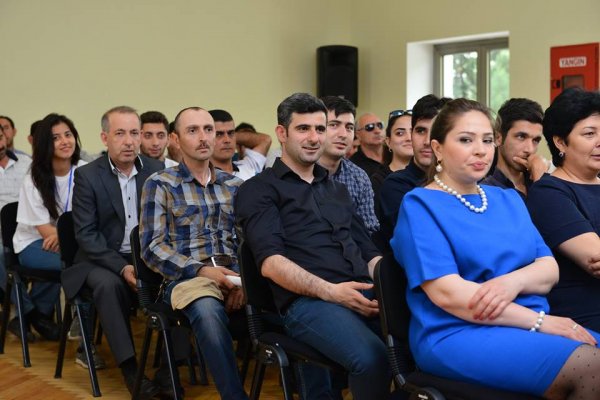 Sumqayıtda  kimyaçılar arasında könüllü skrininq-test analizi keçirilib - FOTO