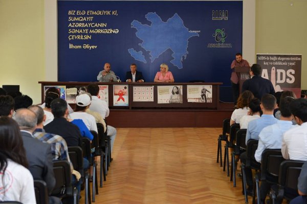 Sumqayıtda  kimyaçılar arasında könüllü skrininq-test analizi keçirilib - FOTO