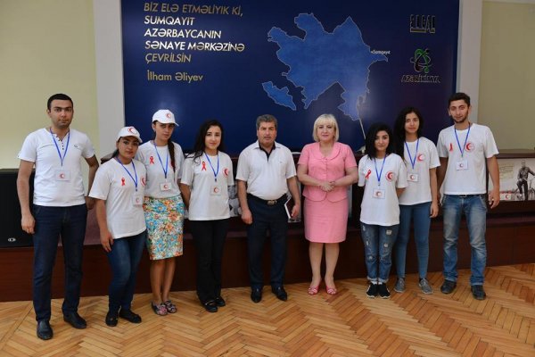Sumqayıtda  kimyaçılar arasında könüllü skrininq-test analizi keçirilib - FOTO