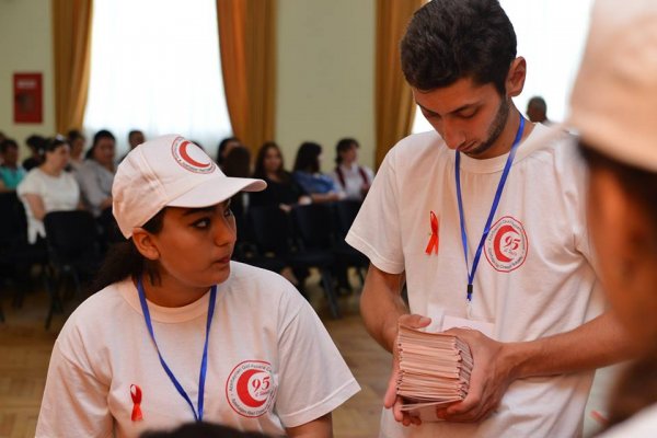 Sumqayıtda  kimyaçılar arasında könüllü skrininq-test analizi keçirilib - FOTO