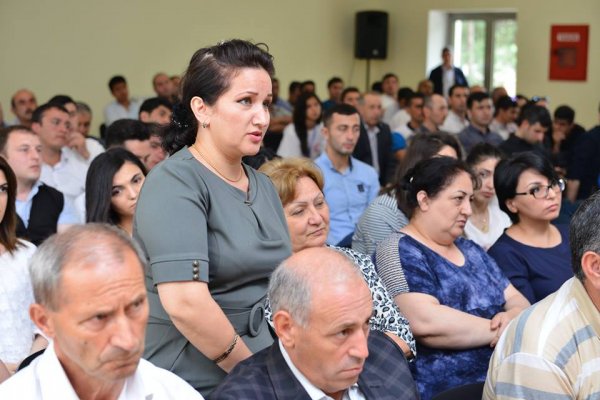 Sumqayıtda  kimyaçılar arasında könüllü skrininq-test analizi keçirilib - FOTO