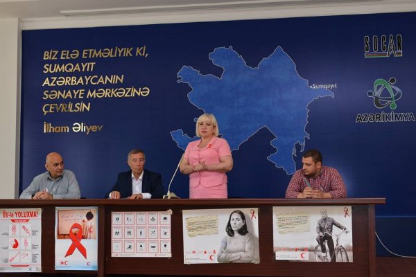 Sumqayıtda  kimyaçılar arasında könüllü skrininq-test analizi keçirilib - FOTO
