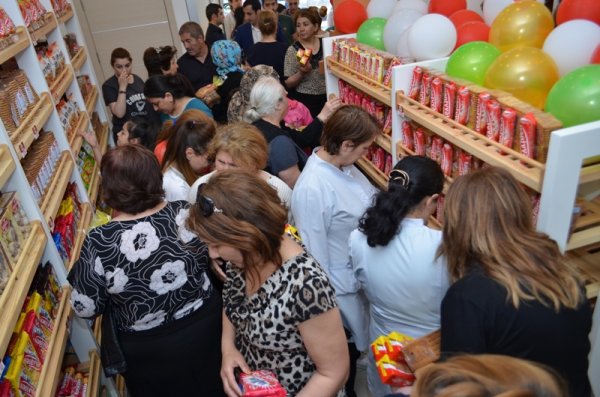 Sumqayıtda yeni mağaza - 12 çeşiddə çörək, onlarla növ un və makaron məmulatları zavod qiymətinə (R)