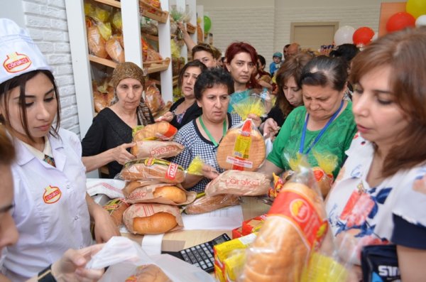 Sumqayıtda yeni mağaza - 12 çeşiddə çörək, onlarla növ un və makaron məmulatları zavod qiymətinə (R)