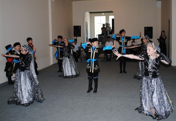 Sumqayıtda mədəniyyət müəssisələrinin hesabat konsertləri keçirilib - FOTOLAR