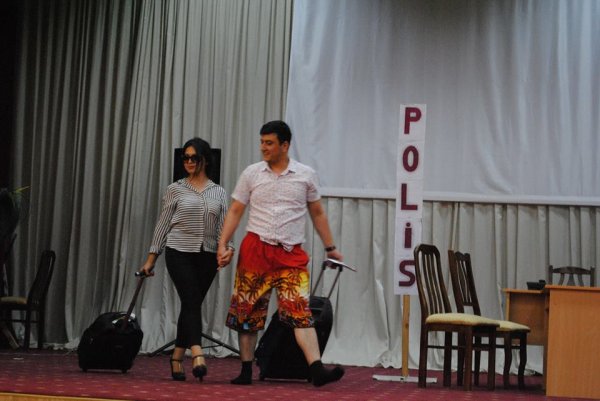 Sumqayıtda "Xalq teatrı" 16 illik fasilədən sonra yenidən fəaliyyətini bərpa edib -FOTOLAR Sumqayıtda "Xalq teatrı" 16 illik fasilədən sonra yenidən fəaliyyətini bərpa edib -FOTOLAR