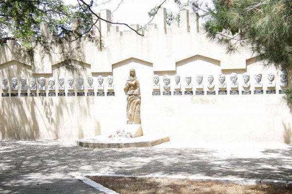Sumqayıtın Hacı Zeynalabdin qəsəbəsindən FOTOREPORTAJ