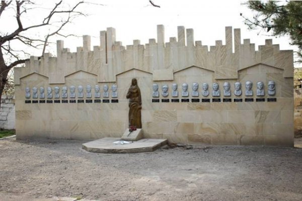 Sumqayıtın Hacı Zeynalabdin qəsəbəsindən FOTOREPORTAJ