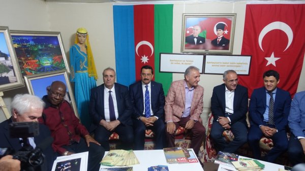 Sumqayıt mədəniyyət işçiləri VII Ramazan festivalına qatılıblar - Ankarada