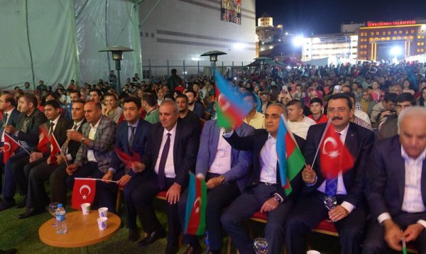Sumqayıt mədəniyyət işçiləri VII Ramazan festivalına qatılıblar - Ankarada