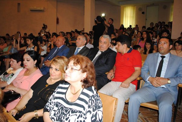Sumqayıt uşaq incəsənət məktəbinin 45 illiyi qeyd edilib - FOTOLAR Sumqayıt uşaq incəsənət məktəbinin 45 illiyi qeyd edilib - FOTOLAR