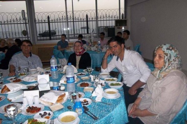 DAK və AKİDER İzmirdə iftar mərasimi təşkil edib -FOTO DAK və AKİDER İzmirdə iftar mərasimi təşkil edib -FOTO