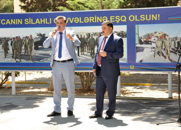 Sumqayıtın icra başçısı snayper tüfəngi ilə nişan "aldı" - VİDEO+FOTOLAR