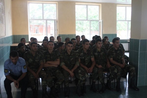 Sumqayıtda hərbi hissədə bayram tədbiri təşkil olunub-FOTOLAR Sumqayıtda hərbi hissədə bayram tədbiri təşkil olunub-FOTOLAR