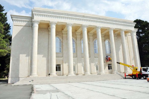 Sumqayıt Teatrını belə görməmişdiniz - FOTOLAR Sumqayıt Teatrını belə görməmişdiniz - FOTOLAR