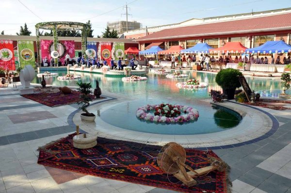 Sumqayıt dolması beynəlxalq festivalda gümüş medala layiq görülüb - FOTOLAR