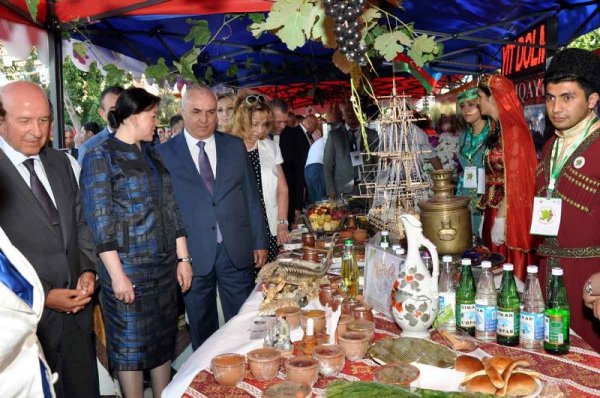 Sumqayıt dolması beynəlxalq festivalda gümüş medala layiq görülüb - FOTOLAR
