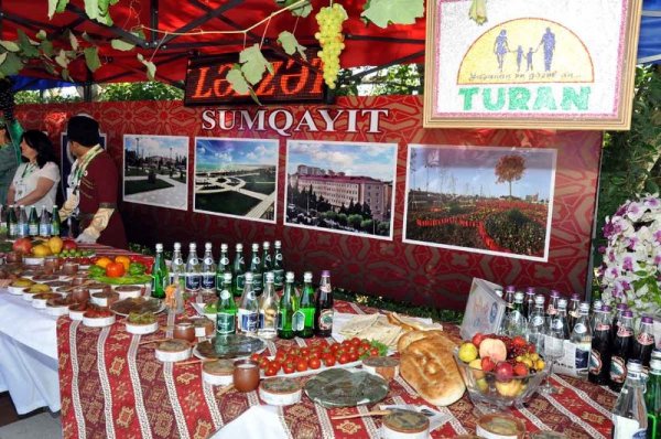 Sumqayıt dolması beynəlxalq festivalda gümüş medala layiq görülüb - FOTOLAR