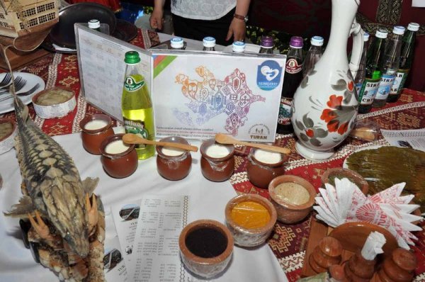 Sumqayıt dolması beynəlxalq festivalda gümüş medala layiq görülüb - FOTOLAR