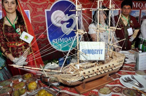 Sumqayıt dolması beynəlxalq festivalda gümüş medala layiq görülüb - FOTOLAR