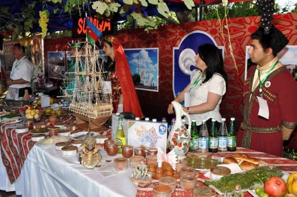 Sumqayıt dolması beynəlxalq festivalda gümüş medala layiq görülüb - FOTOLAR