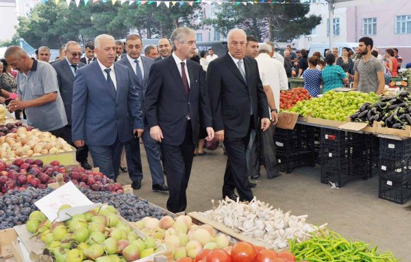 Baş nazirin müavini Sumqayıt yarmarkasında – FOTOLAR Baş nazirin müavini Sumqayıt yarmarkasında – FOTOLAR