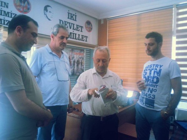 İzmirdə ölkəmizi təmsil edənlər: Xocalı abidəsi ucaldan Azərbaycan sevdalısı - REPORTAJ (FOTOLAR) İzmirdə ölkəmizi təmsil edənlər: Xocalı abidəsi ucaldan Azərbaycan sevdalısı - REPORTAJ (FOTOLAR)