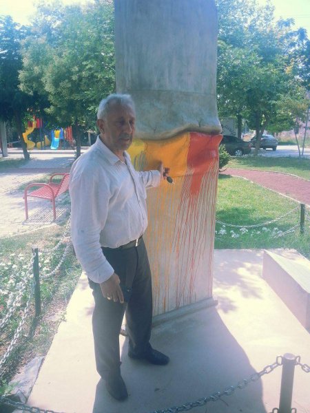 İzmirdə ölkəmizi təmsil edənlər: Xocalı abidəsi ucaldan Azərbaycan sevdalısı - REPORTAJ (FOTOLAR) İzmirdə ölkəmizi təmsil edənlər: Xocalı abidəsi ucaldan Azərbaycan sevdalısı - REPORTAJ (FOTOLAR)