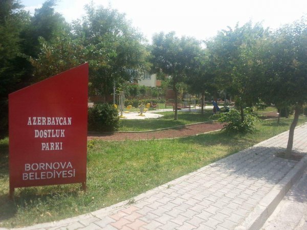 İzmirdə ölkəmizi təmsil edənlər: Xocalı abidəsi ucaldan Azərbaycan sevdalısı - REPORTAJ (FOTOLAR) İzmirdə ölkəmizi təmsil edənlər: Xocalı abidəsi ucaldan Azərbaycan sevdalısı - REPORTAJ (FOTOLAR)