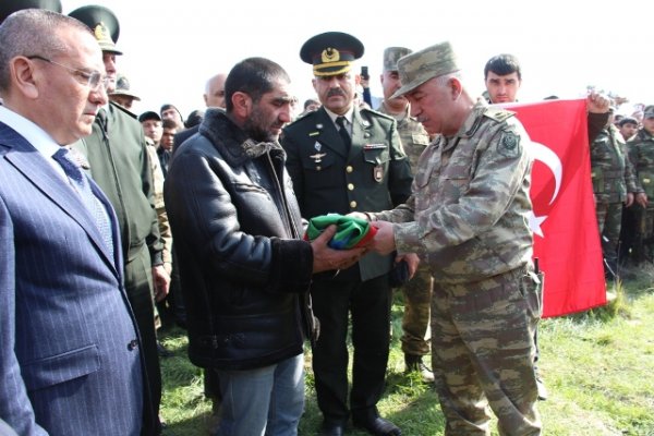 Mavi beretli şəhidin SİRRİ - FOTOLAR