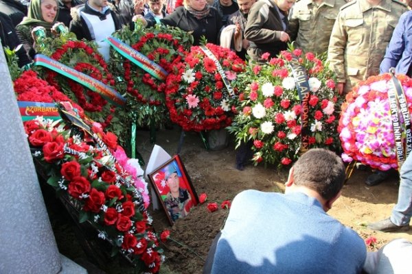 Mavi beretli şəhidin SİRRİ - FOTOLAR