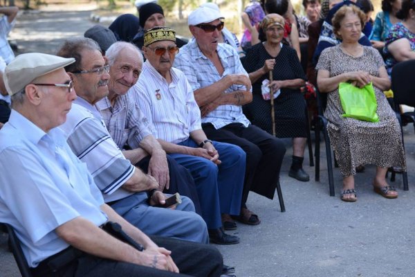Sumqayıtda bayram sovqatı paylanıldı - FOTO Sumqayıtda bayram sovqatı paylanıldı - FOTO