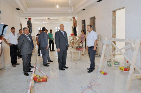 Zakir Fərəcov Sumqayıtda müasir üslubda inşa edilən Heydər Əliyev Mərkəzində – FOTOLAR