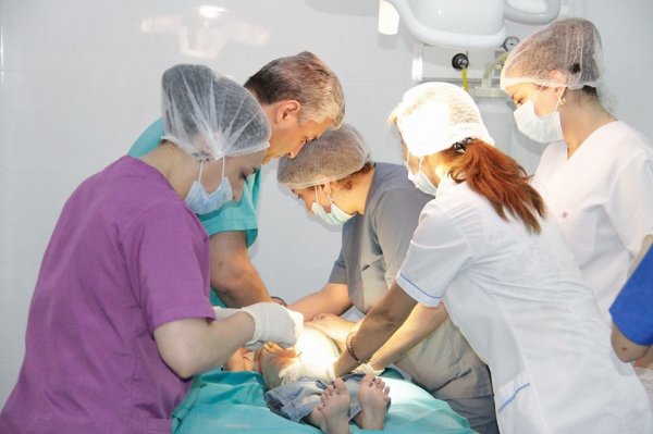 Sumqayıtda 50 uşaq ödənişsiz sünnət olunub - FOTOLAR