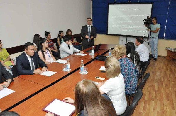 Sumqayıtda “Sağlam həyat naminə erkən nikaha YOX deyək” adlı maarifləndirici tədbir keçirilib - FOTO