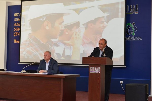 Sumqayıtda istehsalat təcrübəsinə başlamış tələbələrlə görüş keçirilib - FOTO Sumqayıtda istehsalat təcrübəsinə başlamış tələbələrlə görüş keçirilib - FOTO