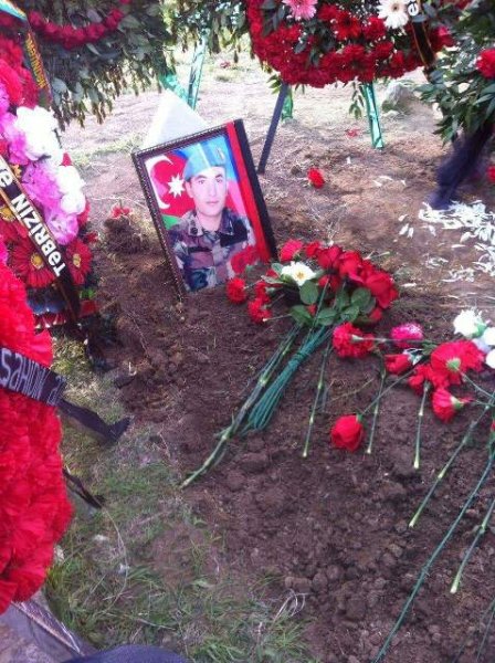 O, ailənin tək övladı, tək ümidiydi... - Şəhid Sərxan Bağırovun NAĞILI - FOTOLAR O, ailənin tək övladı, tək ümidiydi... - Şəhid Sərxan Bağırovun NAĞILI - FOTOLAR